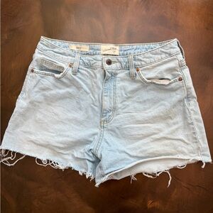 Universal Threads Vintage Midi Denim Jean Shorts Size 8/29R